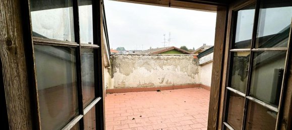 4-salle Appartement à Casorate Primo, Italy No. 157558 11