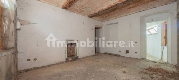 2 Schlafzimmer Schlösser in Castello di Annone, Italy, Nr. 289895 14