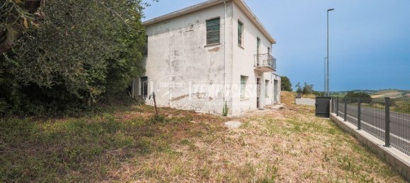 12 bedrooms Apartment in Coriano, Italy No. 326798 3