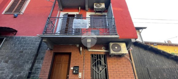 3 rooms House in San Mauro Torinese, Italy No. 31779 3