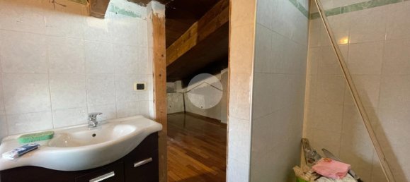 3 rooms House in San Mauro Torinese, Italy No. 31779 27