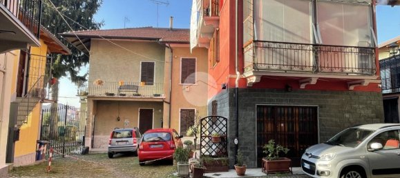 3 rooms House in San Mauro Torinese, Italy No. 31779 36