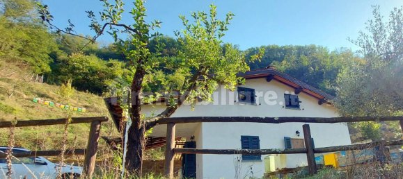 4 bedrooms House in Bagni di Lucca, Italy No. 45625 10