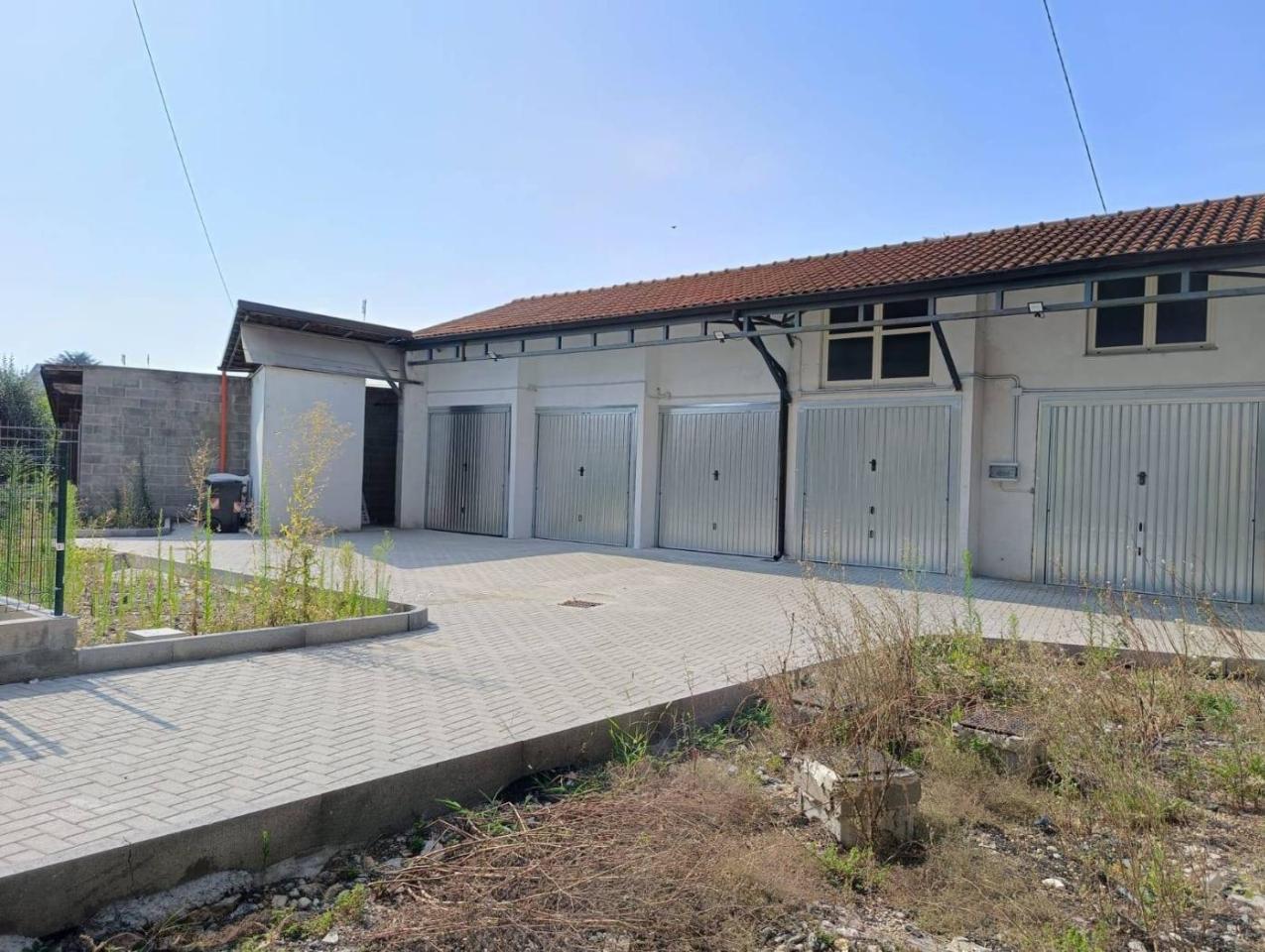25m² Garage in Nichelino, Italy No. 66373
