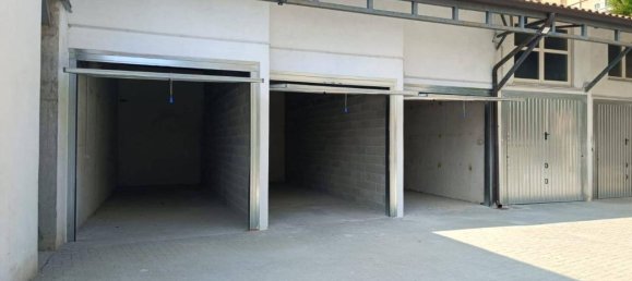 25m² Garage in Nichelino, Italy No. 66373 3