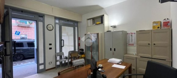 24m² Commercial property in Lavagna, Italy No. 83027 3