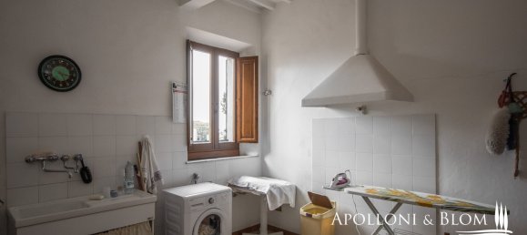 8 bedrooms Villa in Montepulciano, Italy No. 57068 42