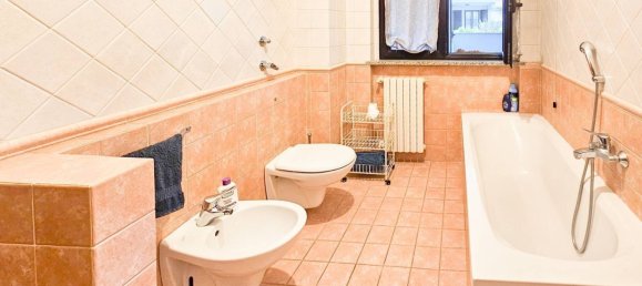 9-Zimmer Doppelhaus in Buccinasco, Italy, Nr. 336962 3