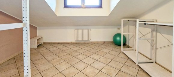 9-Zimmer Doppelhaus in Buccinasco, Italy, Nr. 336962 31