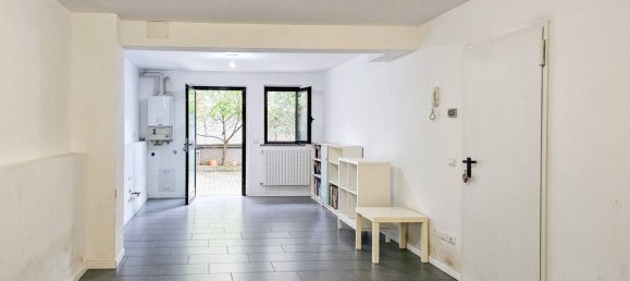 9-Zimmer Doppelhaus in Buccinasco, Italy, Nr. 336962 5