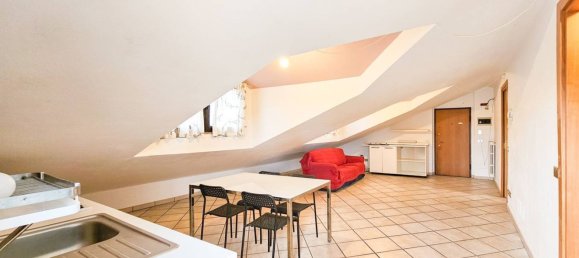 9-Zimmer Doppelhaus in Buccinasco, Italy, Nr. 336962 32