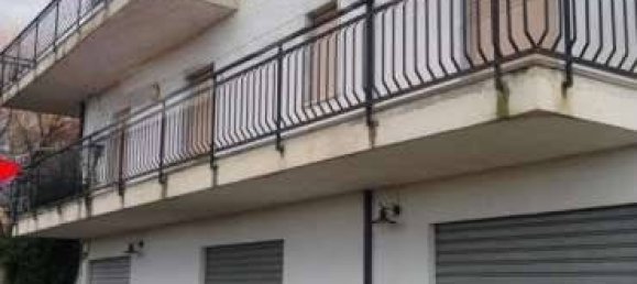 Apartamento de 2 dormitorios en Casali del Manco, Italy No. 182524 20