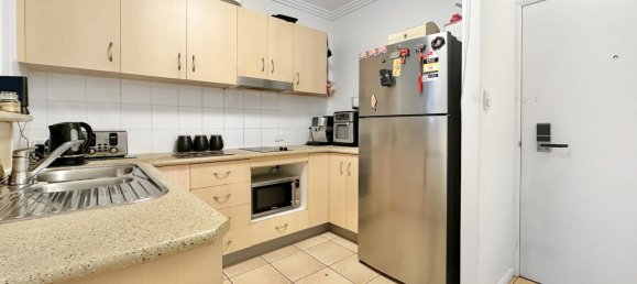 2 bedrooms Apartment in Cairns North, Australia No. 449 3