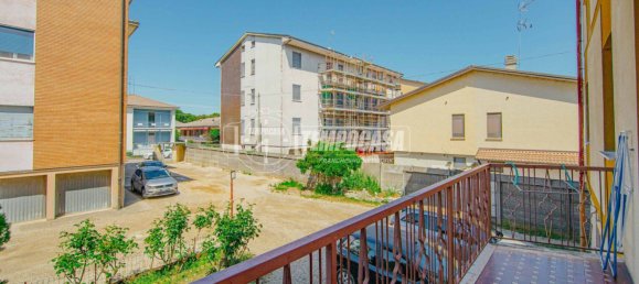 2 Schlafzimmer Wohnung in Mede, Italy, Nr. 307439 25