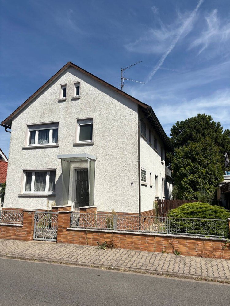 Casa de 7 divisões em Bergstrase, Germany N.º 267084