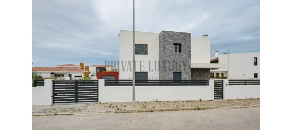 Вилла с 4 спальнями в Эрисейра, Португалия № 128140 2