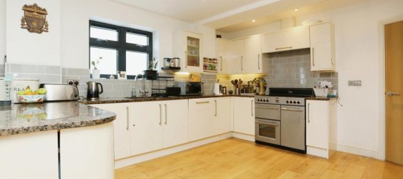 Casa de 3 dormitorios en London, United Kingdom No. 10454 7