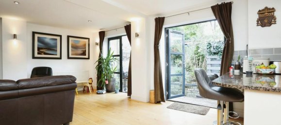 Casa de 3 dormitorios en London, United Kingdom No. 10454 14