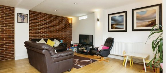 Casa de 3 dormitorios en London, United Kingdom No. 10454 4