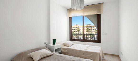 2 chambres Appartement à Estepona, Spain No. 142121 9