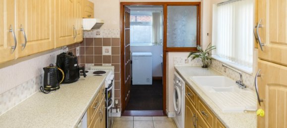 3 bedrooms House in Kingston upon Hull, United Kingdom No. 2231 7