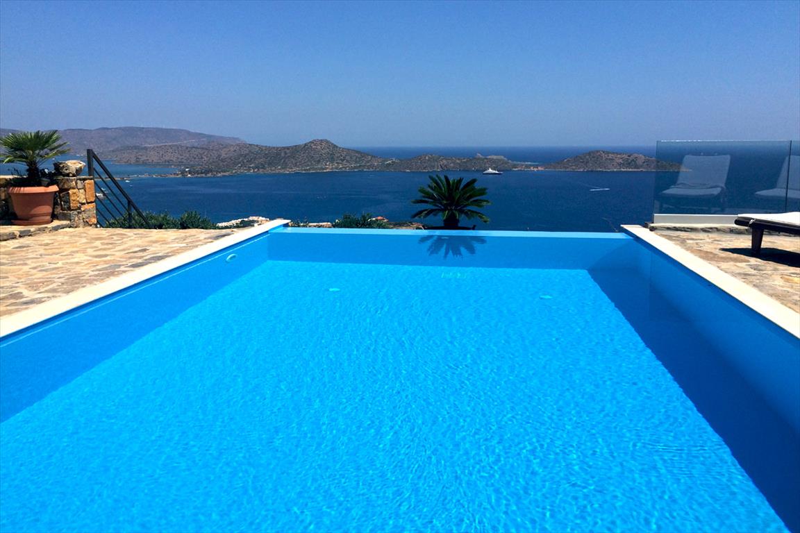 3 bedrooms Villa in Agios Nikolaos, Greece No. 7026