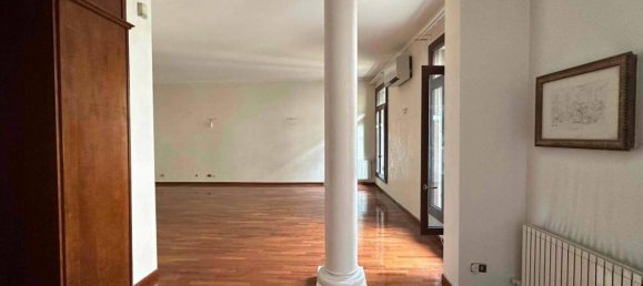 4-Zimmer Wohnung in Padua, Italy, Nr. 107360 23