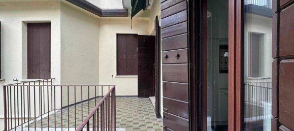 4-Zimmer Wohnung in Padua, Italy, Nr. 107360 9