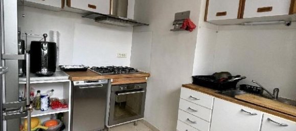 Apartamento de 2 dormitorios en Asnieres-sur-Seine, France No. 186484 2