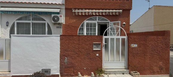 2 bedrooms House in Torrevieja, Spain No. 178463 2