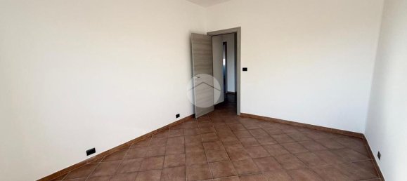 3 rooms Apartment in Chieri, Italy No. 265964 5