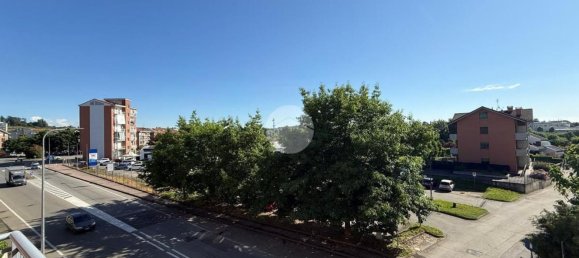 3 rooms Apartment in Chieri, Italy No. 265964 10