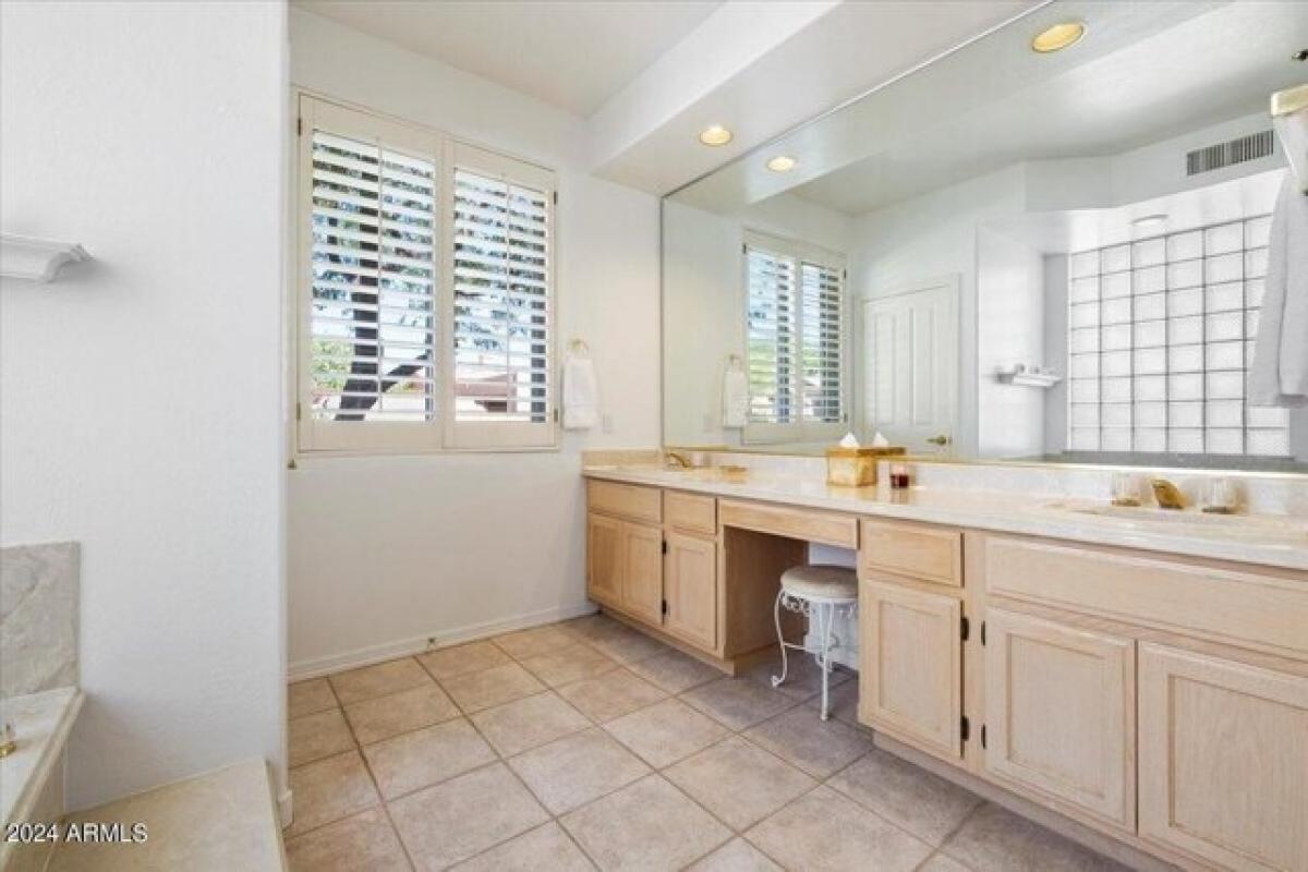 Дом с 3 спальнями в Скоттсдейл, США № 391345