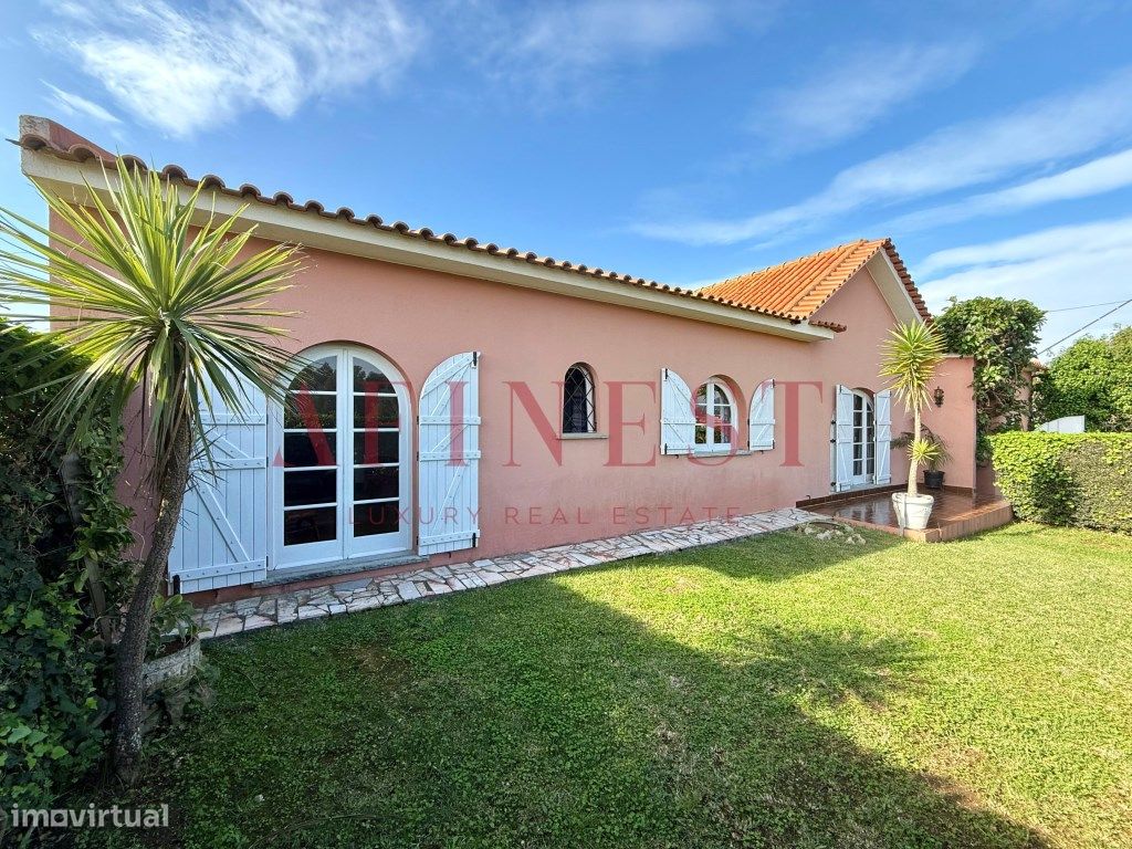 3 bedrooms House in Cascais, Portugal No. 126289