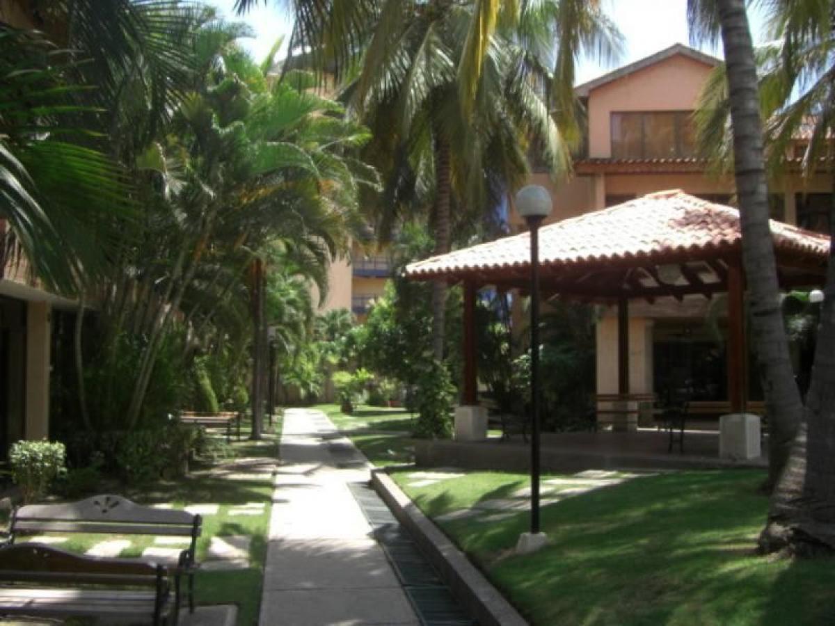 3 bedrooms House in Guadalajara de Buga, Colombia No. 4508