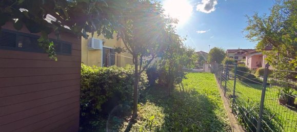 8غرفة منزل في Due Carrare, Italy رقم 29977 65