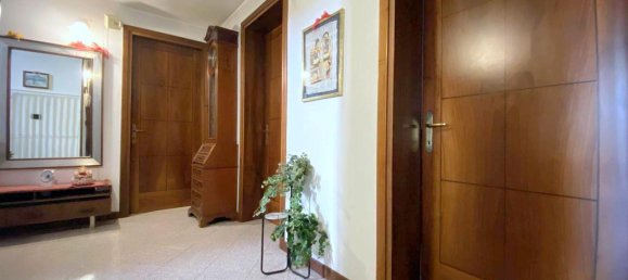 8غرفة منزل في Due Carrare, Italy رقم 29977 5