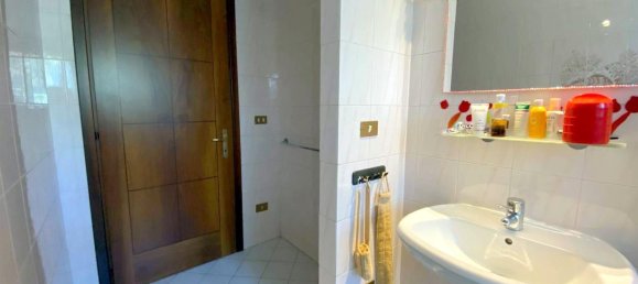 8غرفة منزل في Due Carrare, Italy رقم 29977 50