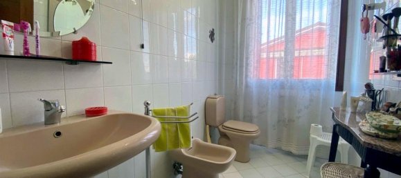 8غرفة منزل في Due Carrare, Italy رقم 29977 49