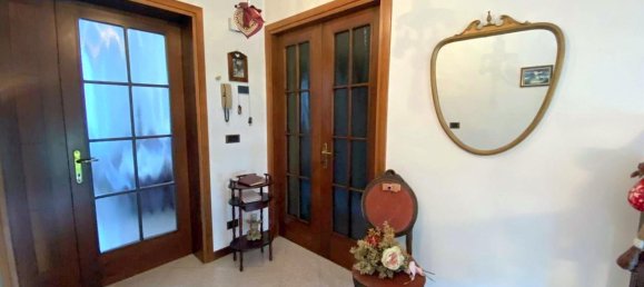 8غرفة منزل في Due Carrare, Italy رقم 29977 3