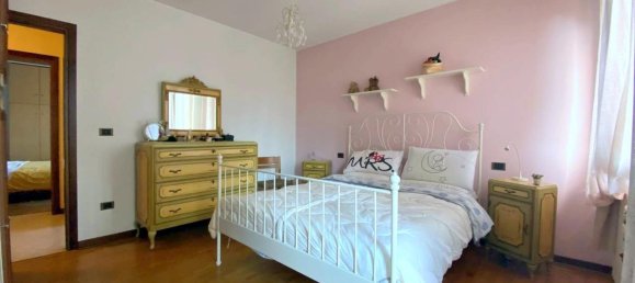 8غرفة منزل في Due Carrare, Italy رقم 29977 35