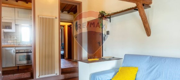 1 bedroom Apartment in Signa, Italy No. 326118 2