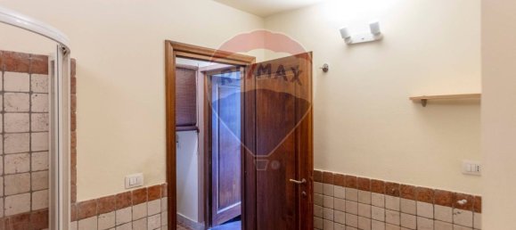 1 bedroom Apartment in Signa, Italy No. 326118 11