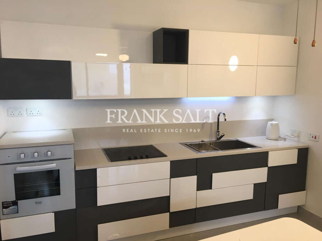 Apartamento T2 em Saint Julian's, Malta N.º 3801