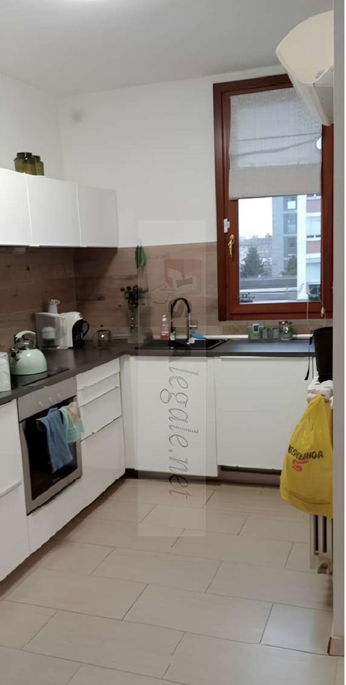 4-salle Appartement à Busto Arsizio, Italy No. 185294