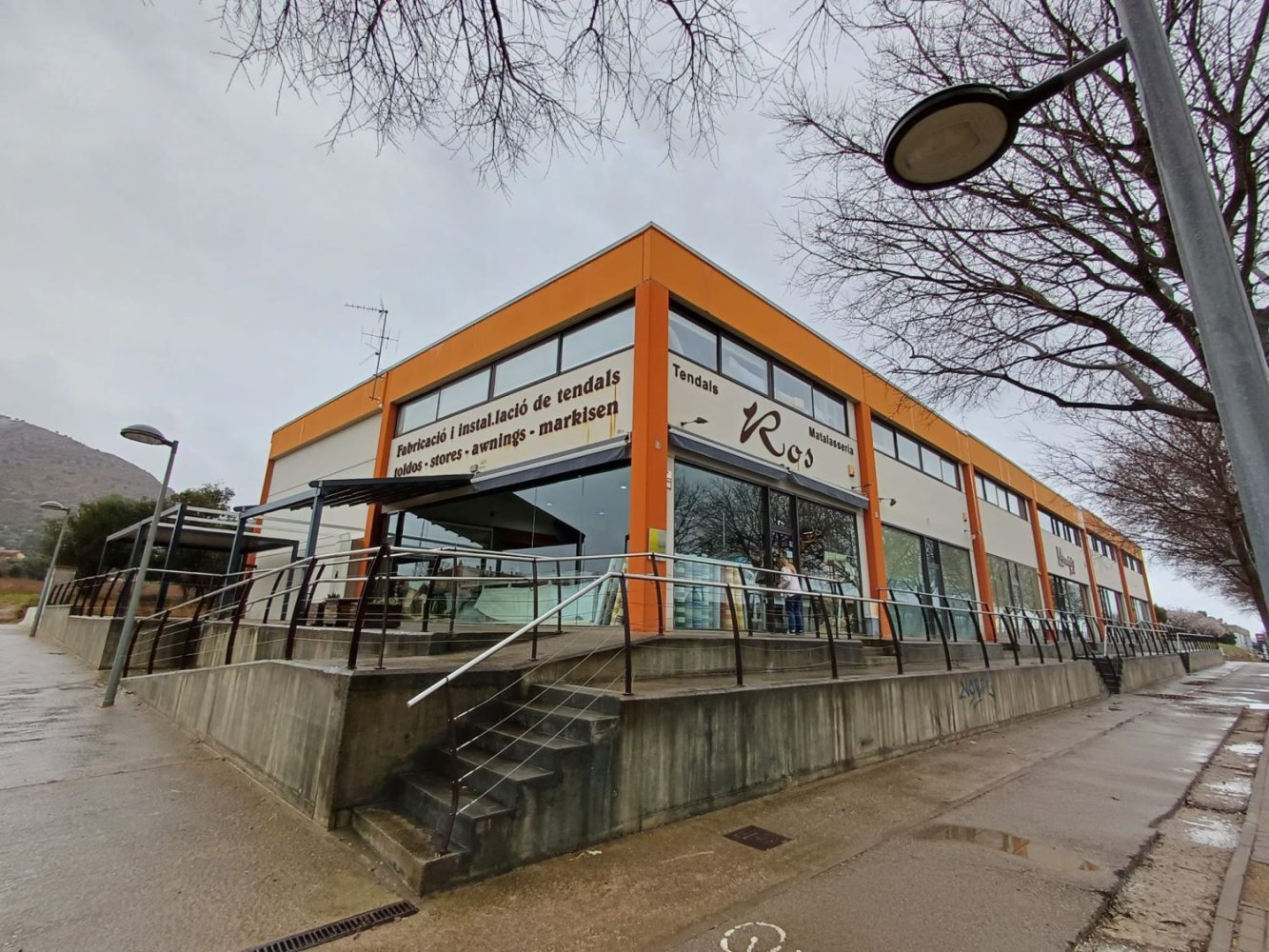 225m² Warehouse in Torroella de Montgri, Spain No. 161815