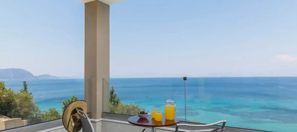 4 bedrooms Villa in Corfu, Greece No. 8195 7