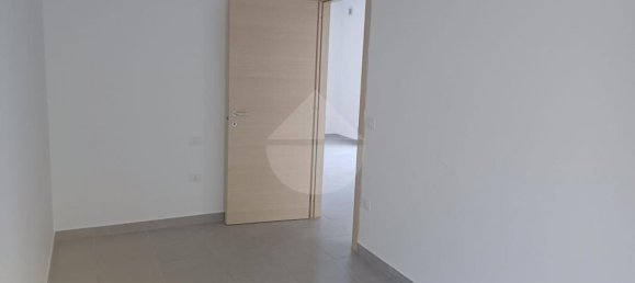 3 rooms Apartment in Vasto, Italy No. 274103 8