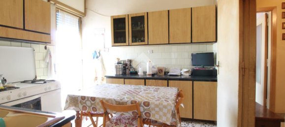 4 rooms Apartment in Caserta, Italy No. 239001 11