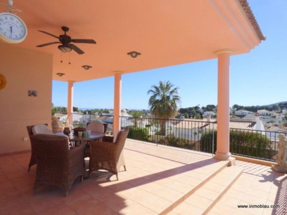 Вилла с 7 спальнями в Аликанте, Испания № 195765